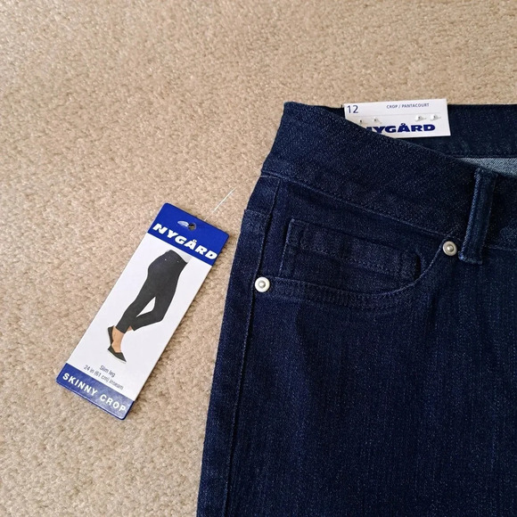 Peter Nygard Dark Blue Ankle & Cropped Jeans - Picture 3 of 11